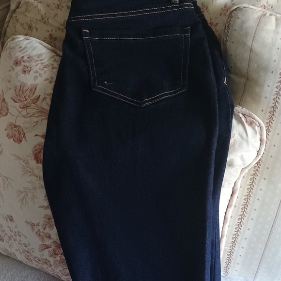 Plus Size Dark Blue Flared Jeans - Picture 6 of 6